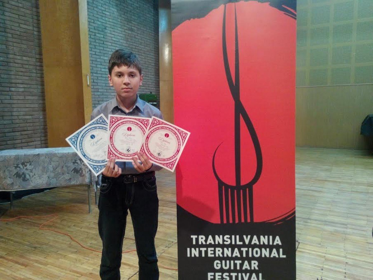 chitarist-bistritean-44-95.jpg